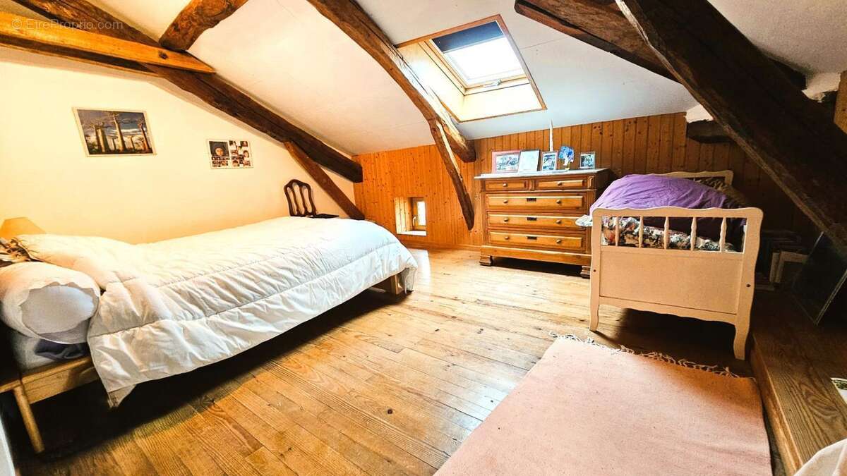 Maison à VAREN