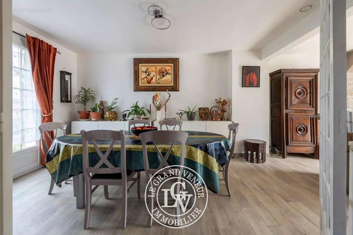 Proche fontainebleau - samois sur seine - maison familiale de 180 m² hab sur sous sol total - photo 9