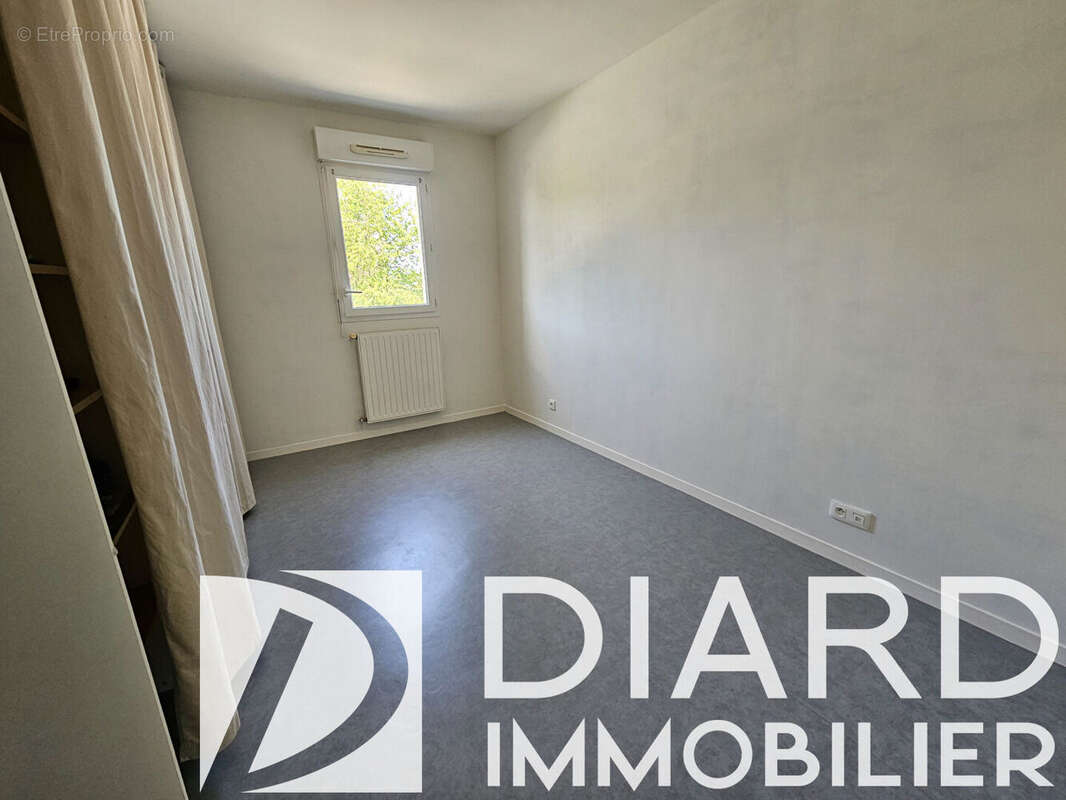 Appartement 3 pièces à vendre à Vitré - 65 m², 1er étage, bon état - photo 7