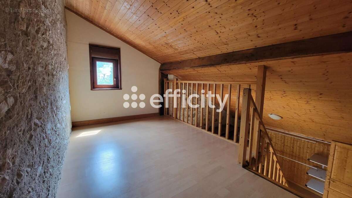 Maison 140 m² à Vulbens  - photo 17