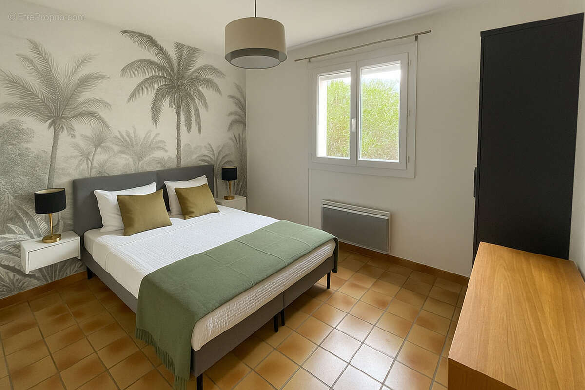 Maison à LA LONDE-LES-MAURES