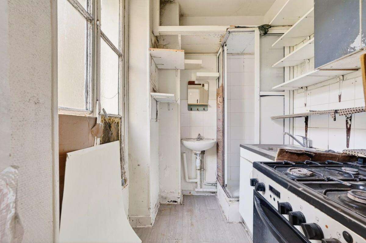 Appartement à PARIS-17E