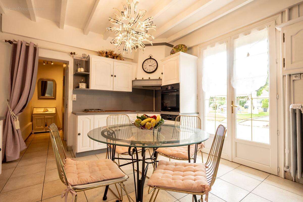 Lieux uniques ® - propriétés privées propose maison de 118 m² sur un terrain de 2661 m² proximité c0ntres - photo 15