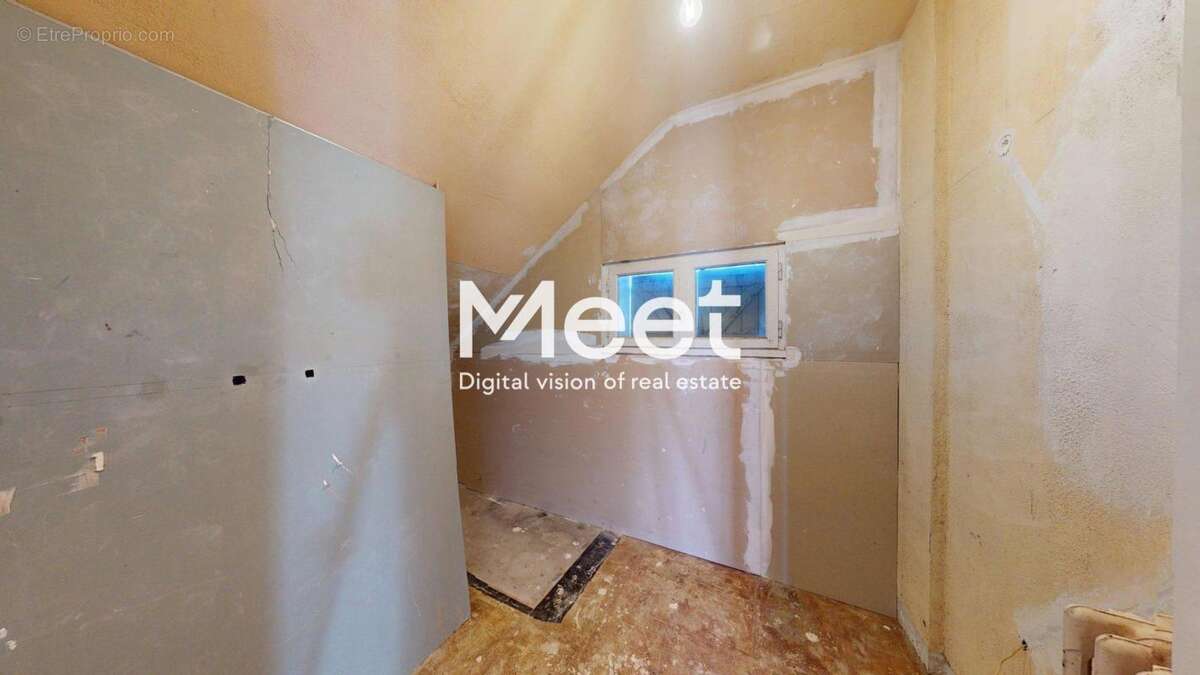Maison - 4 pièces - 3 chambres - jardin et dépendances - photo 11