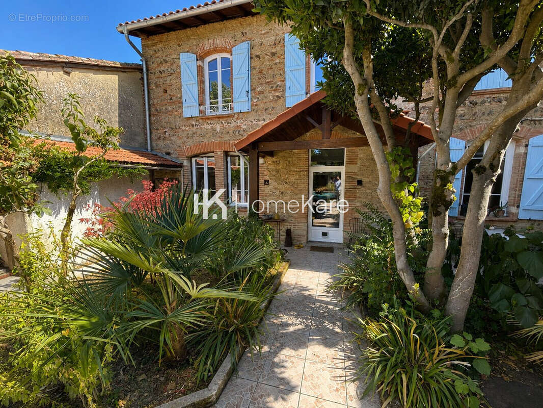 Maison 175 m² à Saint-Lys  - photo 3