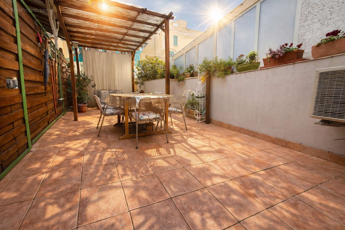 Appartement à MENTON