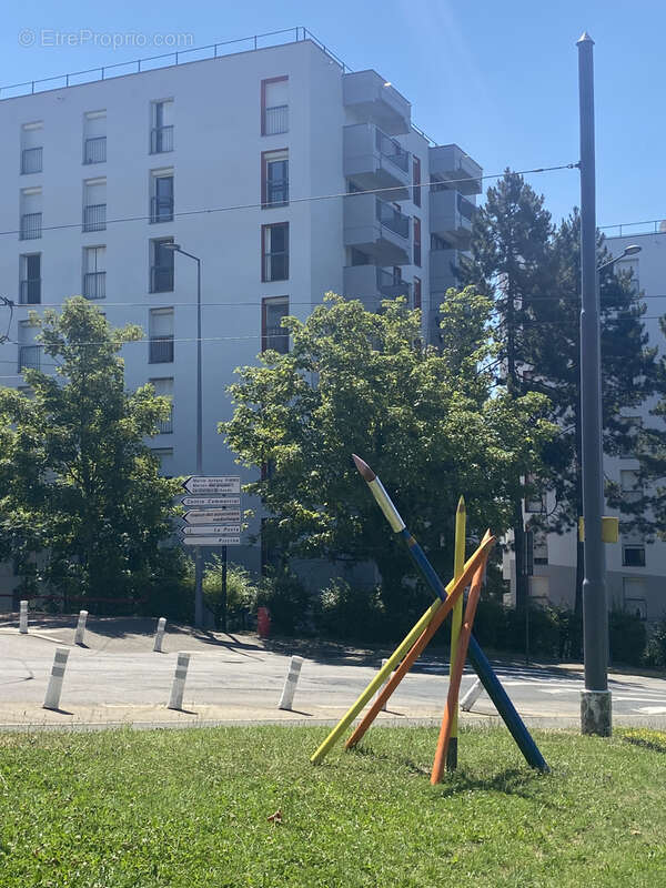 T3 avec balcon et garage - photo 6