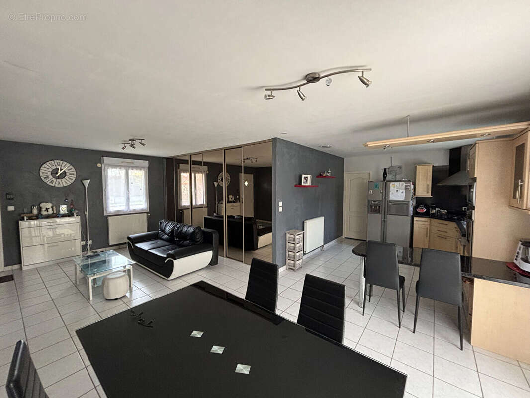 Maison à BALAN