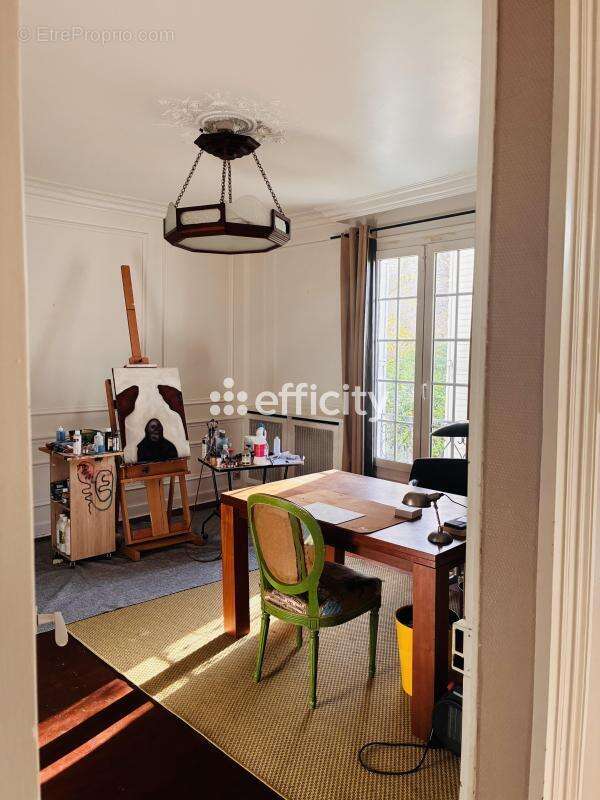 Maison à MARLY-LA-VILLE