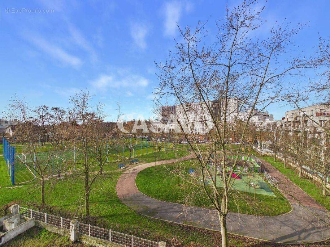 Appartement à LA COURNEUVE