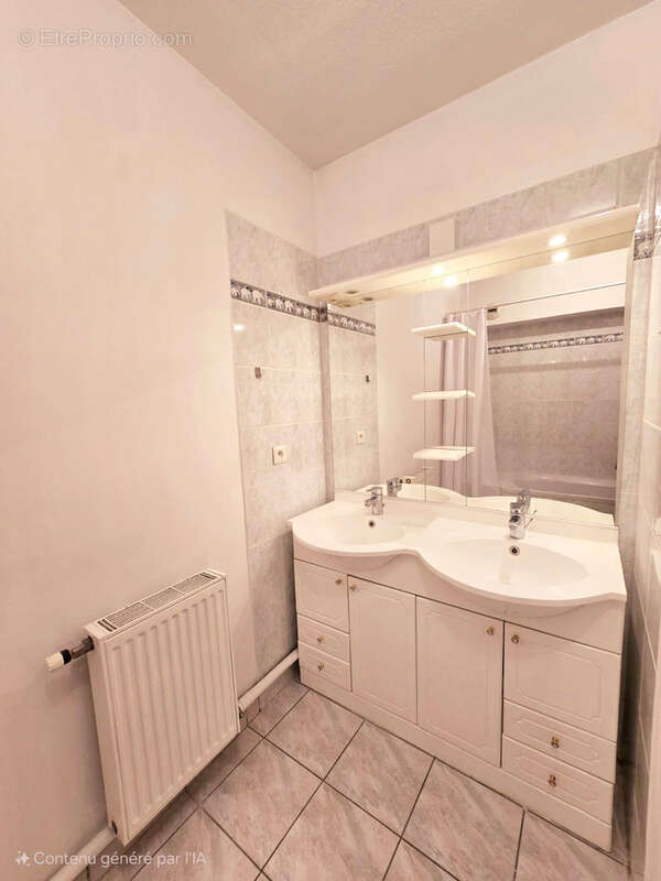 Appartement à ANSE