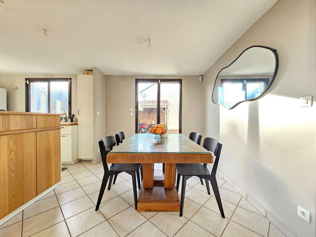 Maison à SAINT-GERMAIN-LES-ARPAJON