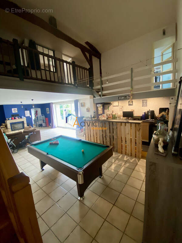 photo côté maison  - Maison à MAILLE