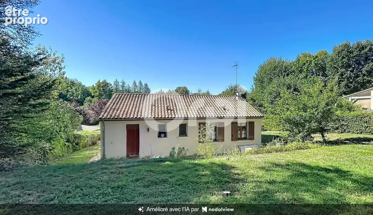  Petite maison en bon état général – Secteur résidentiel Sarliac‑sur‑l’Isle - photo 2