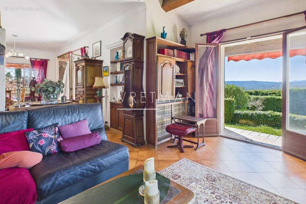 Villa à rénover avec piscine et vue panoramique  - Montauroux - photo 10