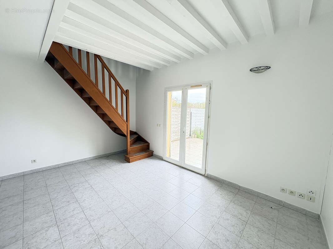 Maison à CLARENSAC
