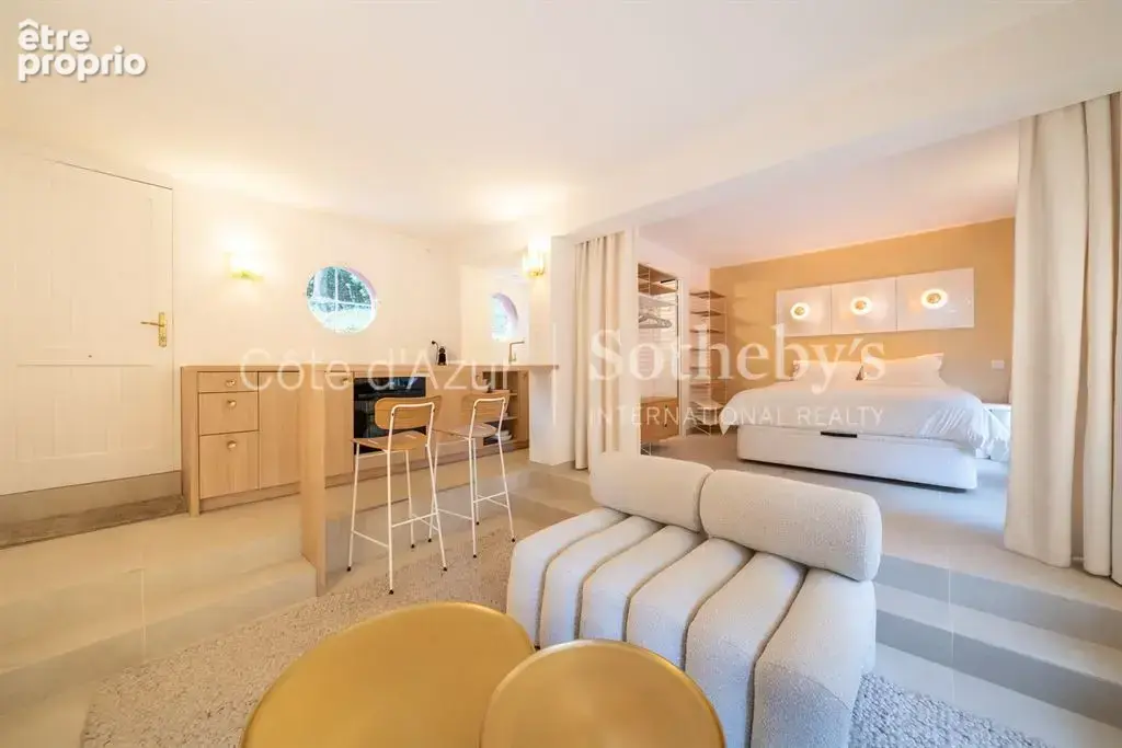 Saint Tropez, appartement 2 pièces rénové de 29,67 m² au Palais Latitude 43 - photo 4