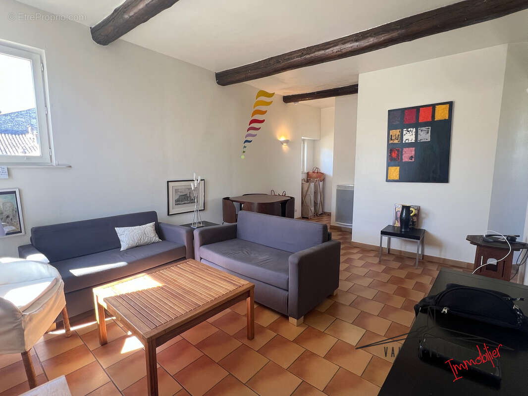 Appartement à VAISON-LA-ROMAINE