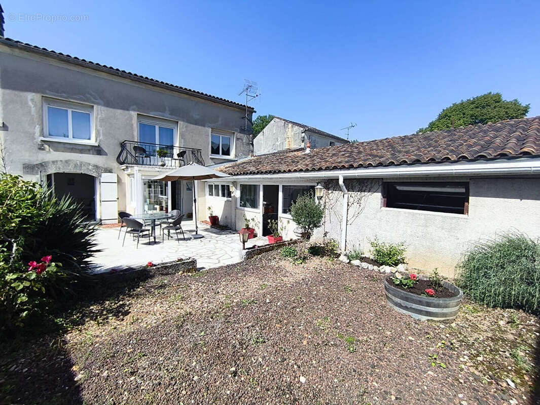 Maison à MERPINS