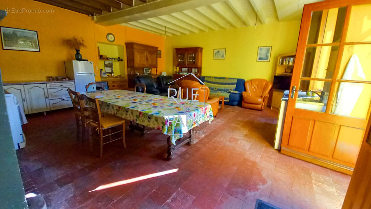 Maison à OIRON
