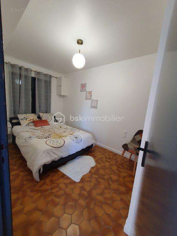 Maison divisee en t4, t3 et t2 - photo 19