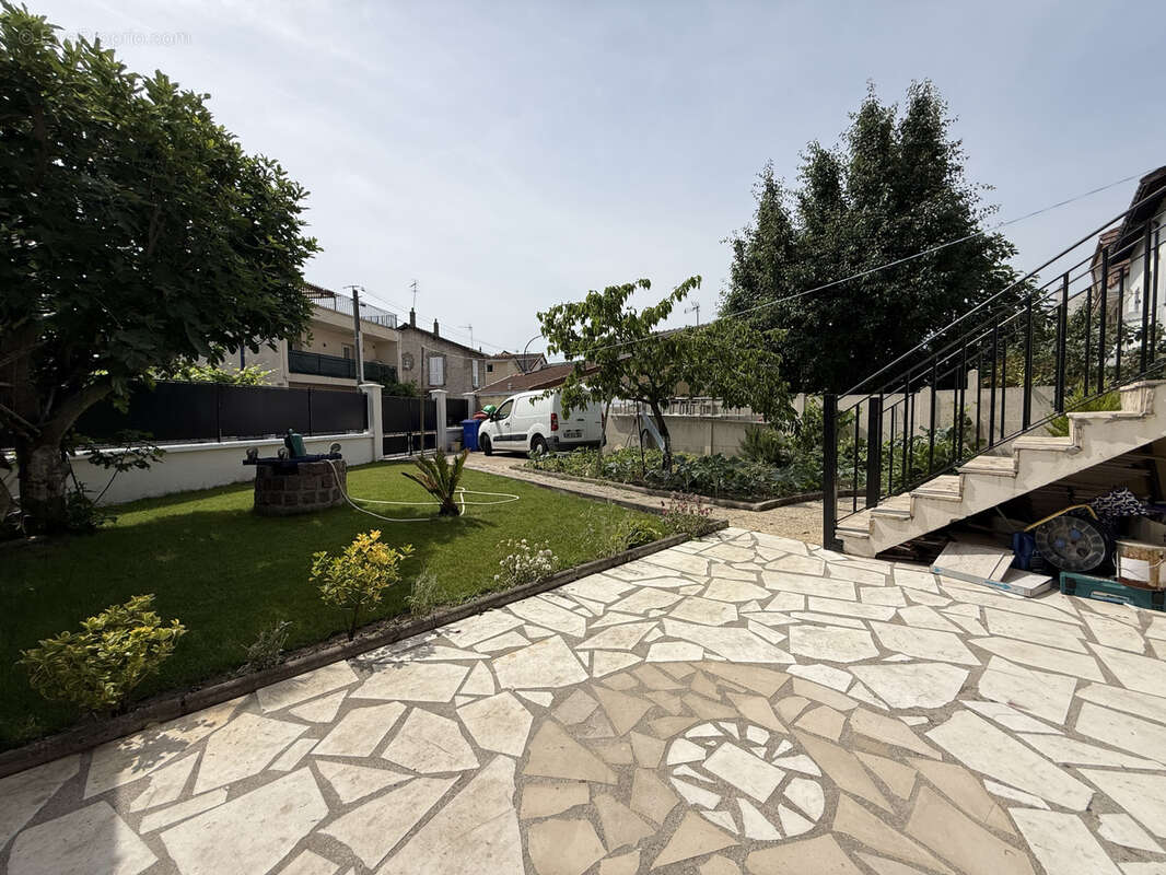 Maison à DRANCY