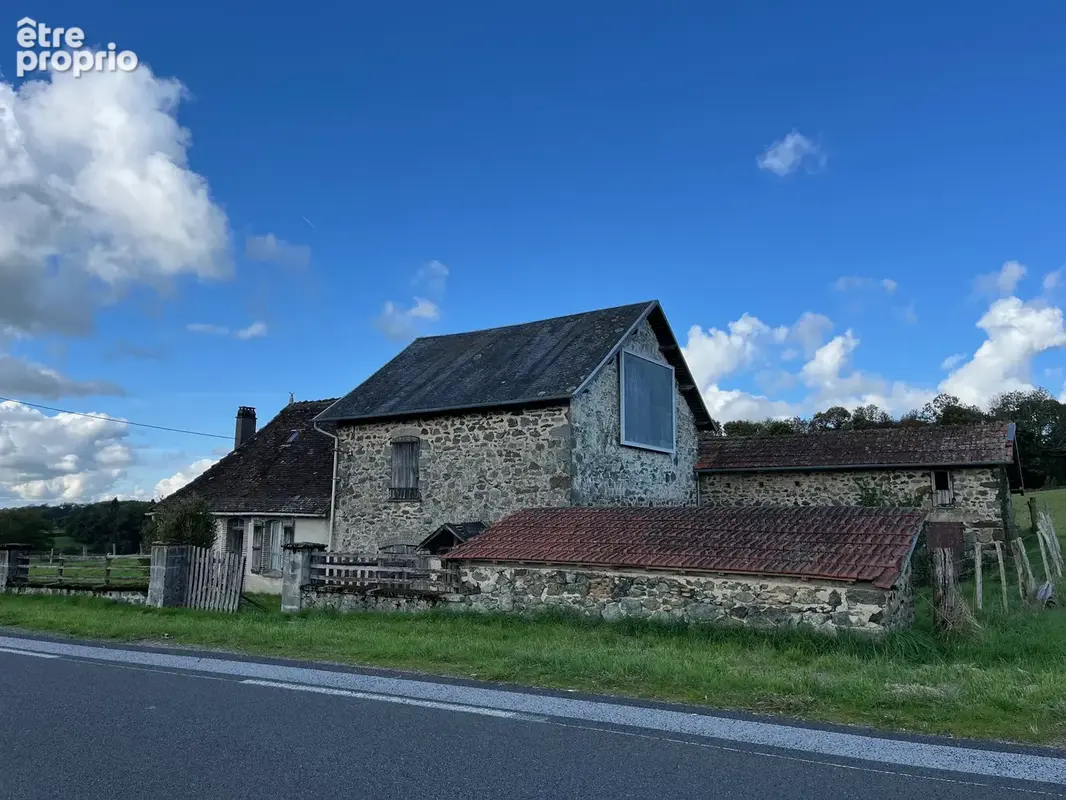 Mi-chemin Brive et Limoges - Belle fermette et dépendances a rénover - photo 5