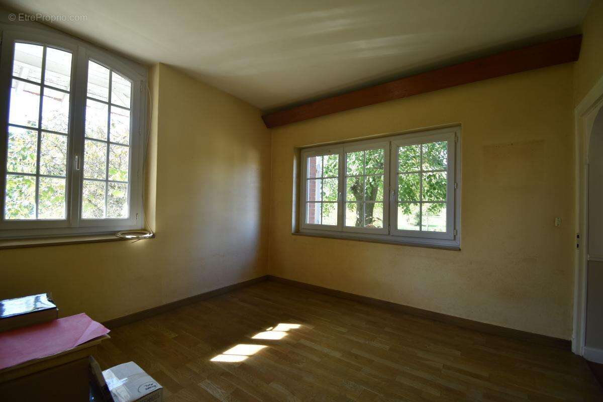 Maison à COSNE-COURS-SUR-LOIRE