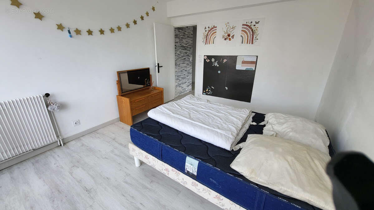 Appartement 86 m2 avec 3 chambres au 2ème étage. - photo 4