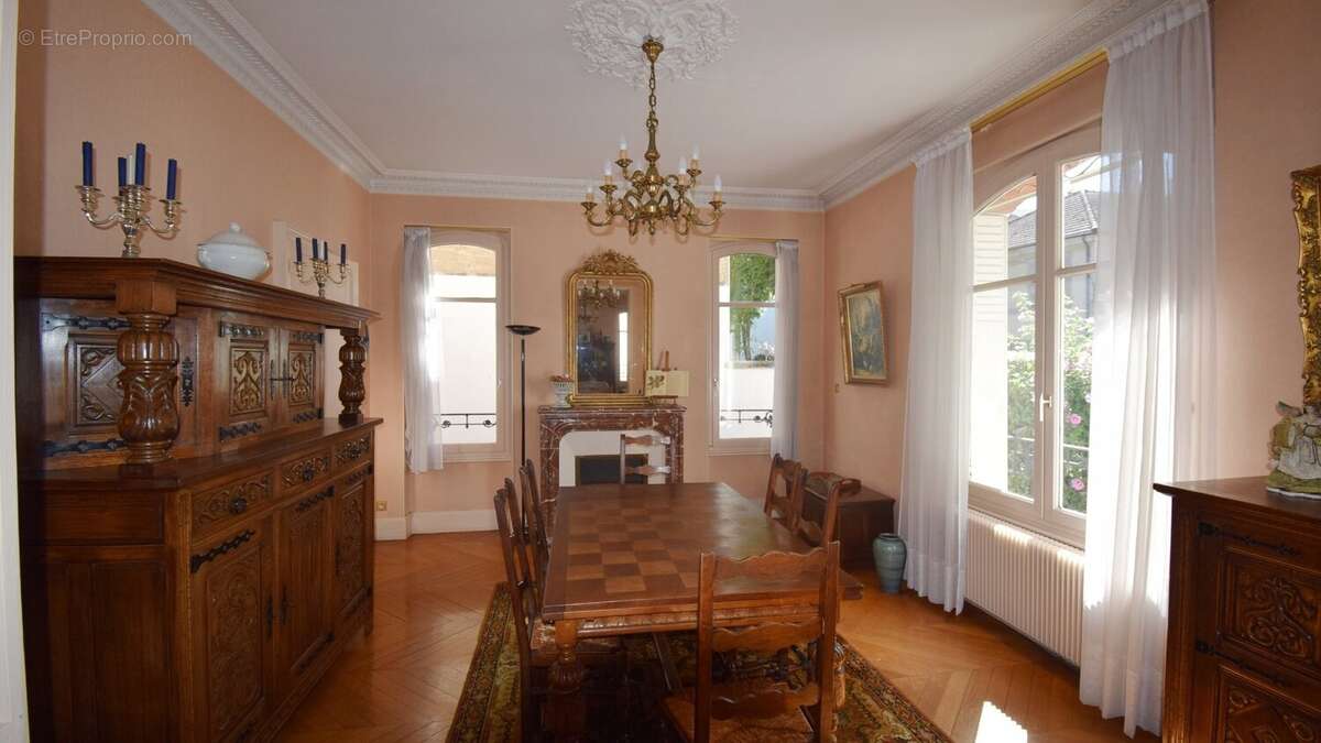 Maison à VICHY