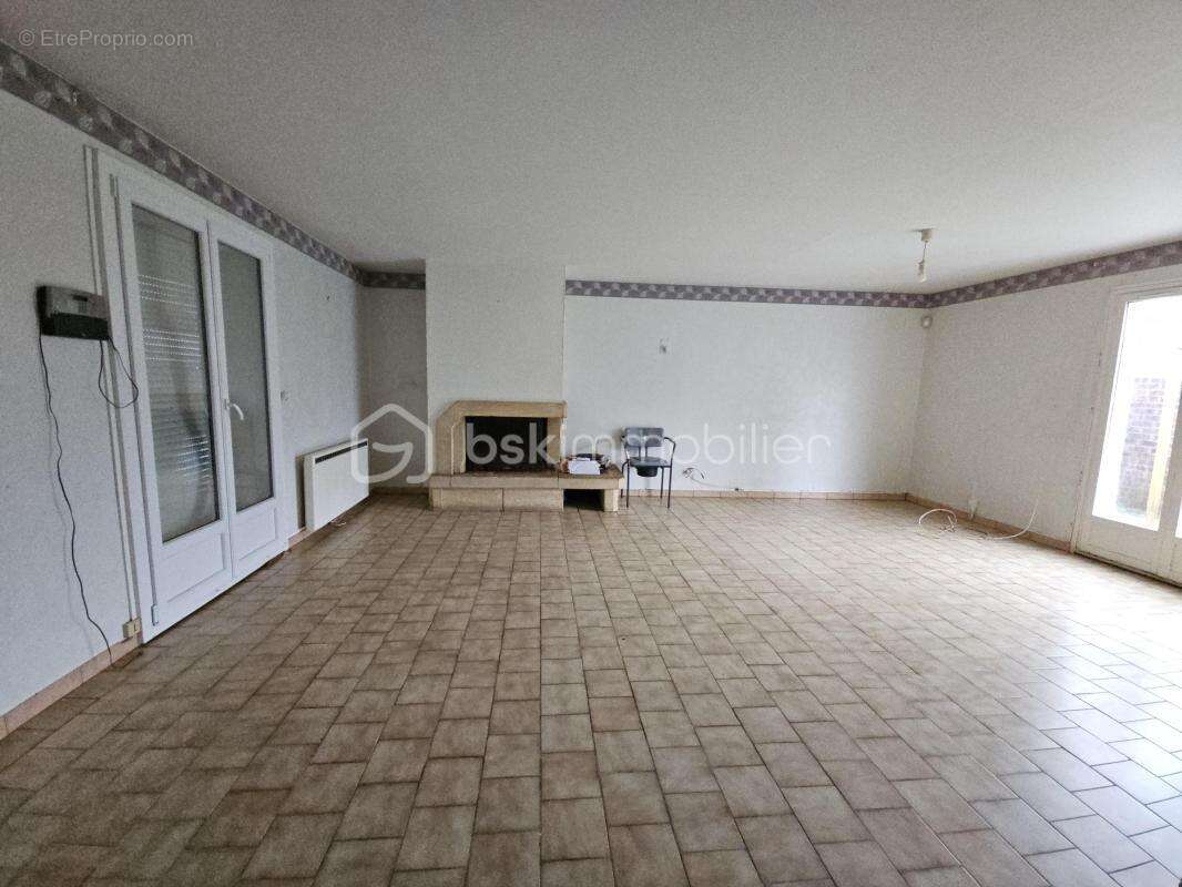 Maison à SALLAUMINES