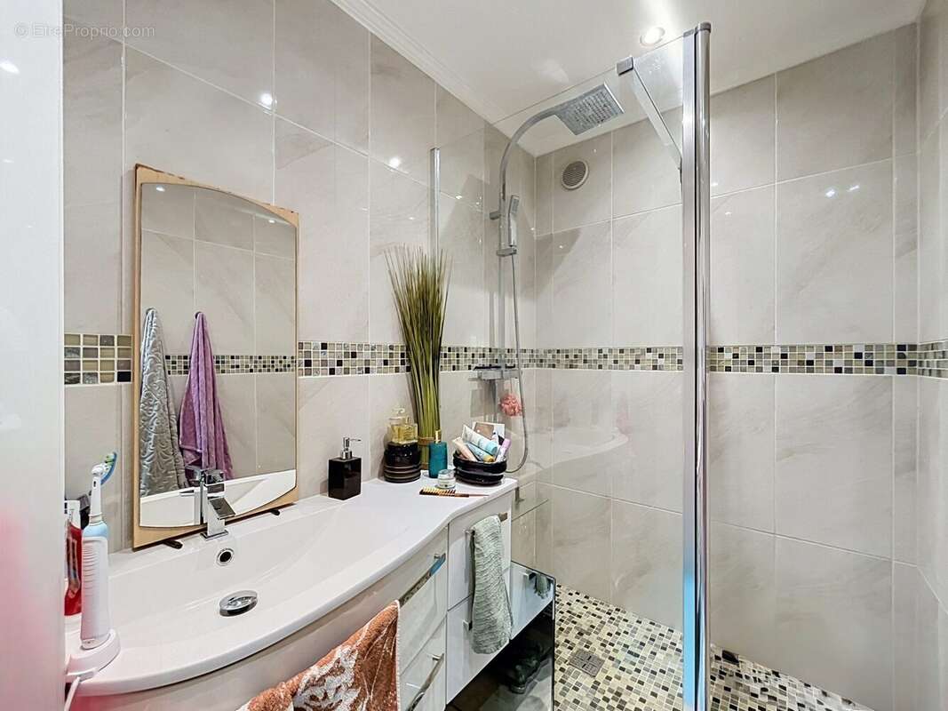 Appartement 72 m² à Grenoble  - photo 6