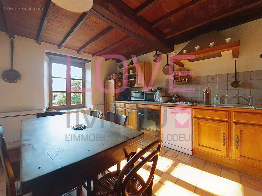 Maison à LA TOUR-DU-PIN