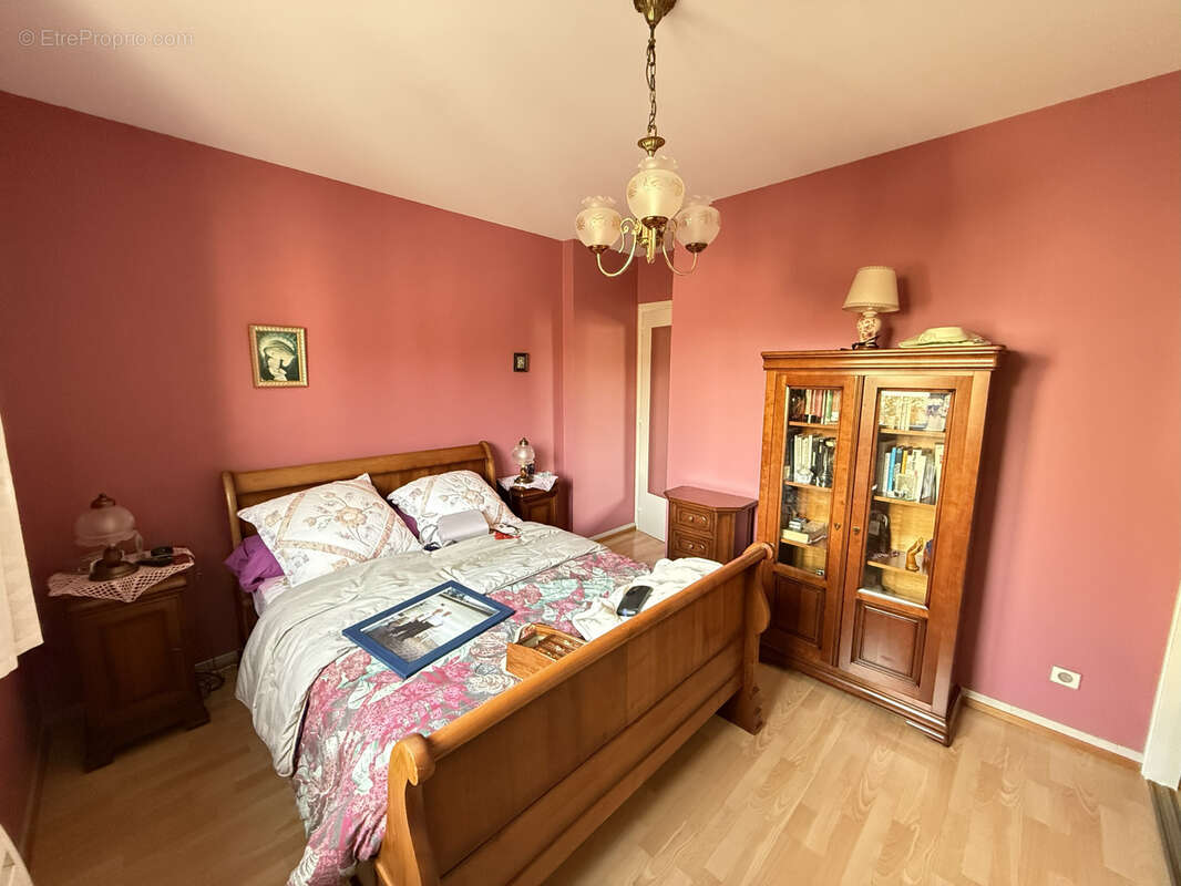 Appartement à LE PEAGE-DE-ROUSSILLON