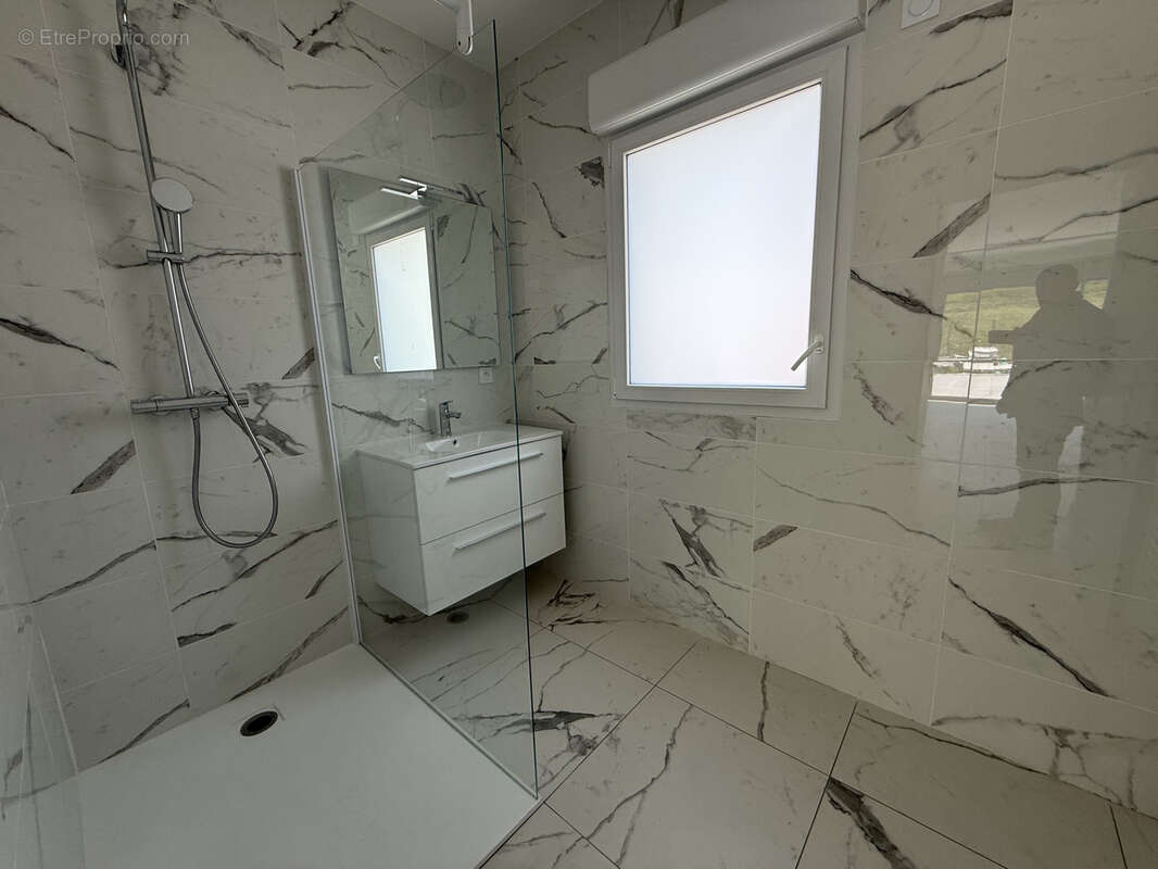 Appartement à COMMUNAY