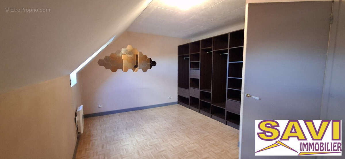 Maison à FERRIERES-EN-GATINAIS