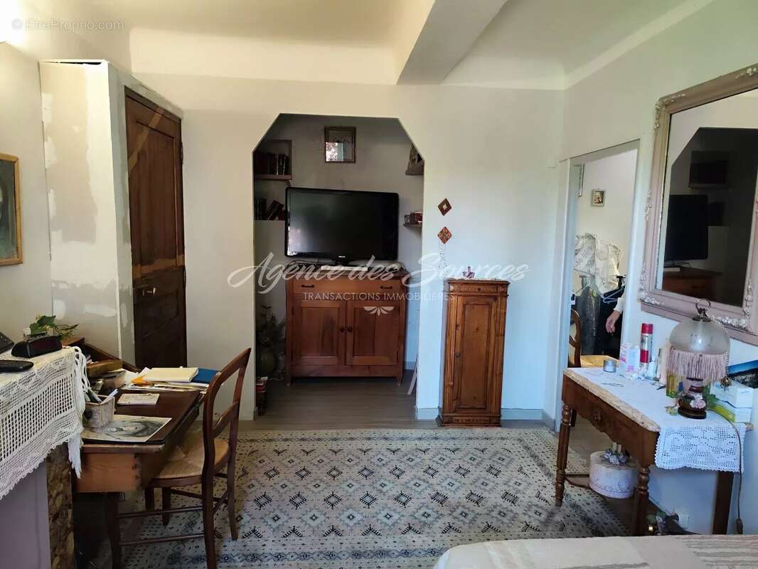 Maison de village avec piscine, garages, remise à Varages - photo 23