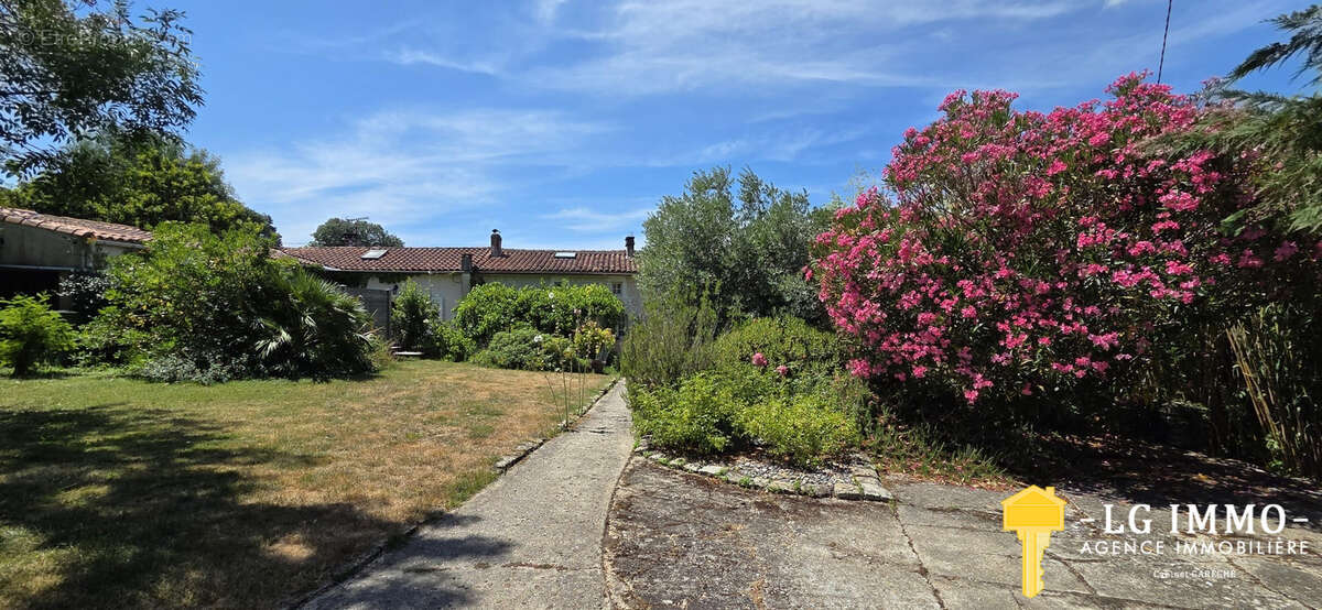 Maison charentaise 3 chambres avec garage et jardin - photo 25