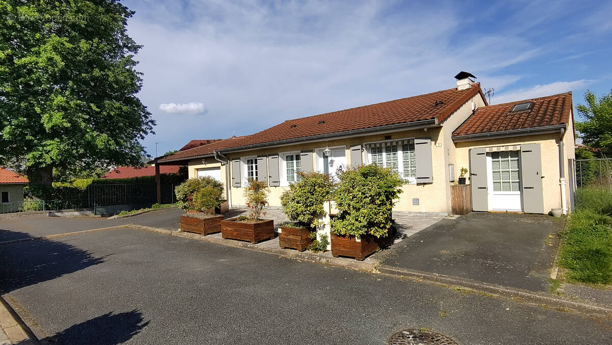 Maison à CHAZAY-D'AZERGUES