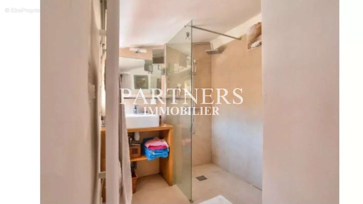 Appartement 121 m² à Aix-En-Provence  - photo 8