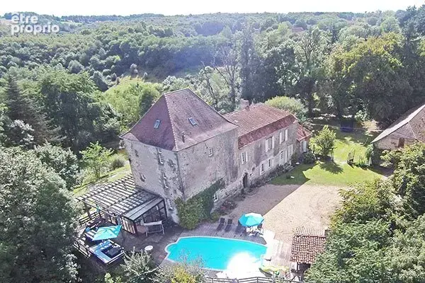 Magnifique chateau du moyen age remanie a la renaissance sur 21 ha - photo 19