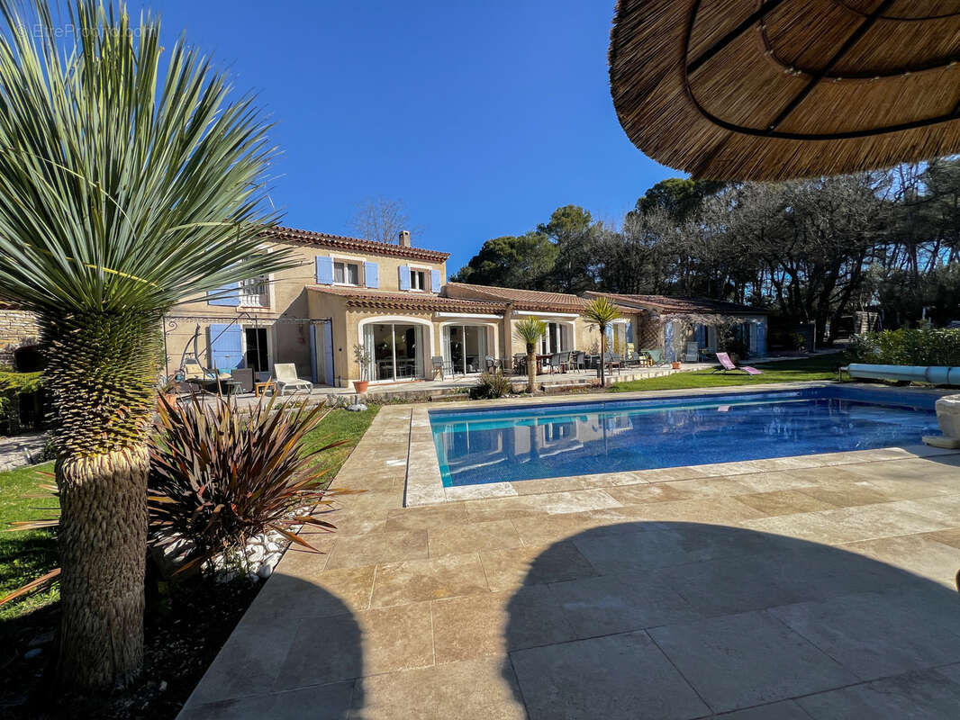 Maison à SAINT-CANNAT