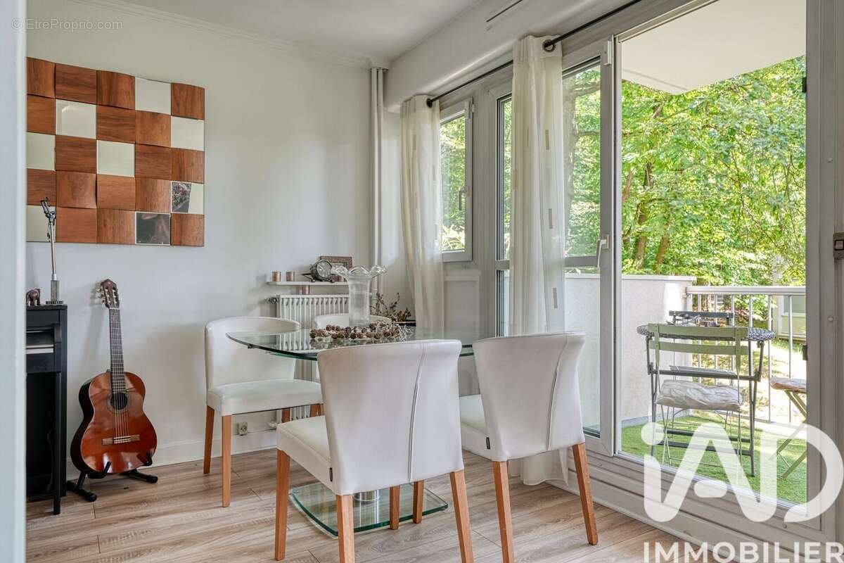 Photo 9 - Appartement à LE PLESSIS-ROBINSON