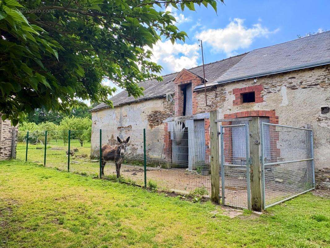 Maison à EGUZON-CHANTOME