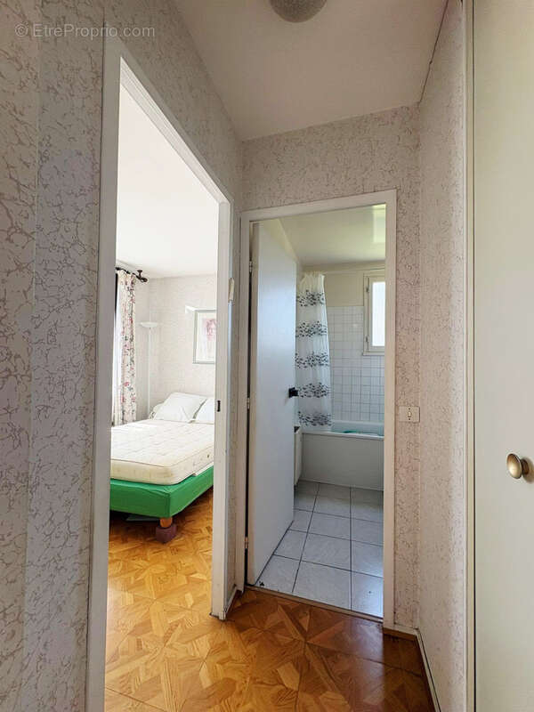 En exclusivite : appartement 2pp avec balcon - photo 9
