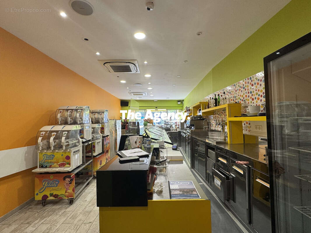 Autre à MARSEILLE-6E