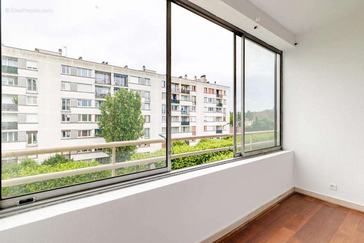 Appartement à LE RAINCY