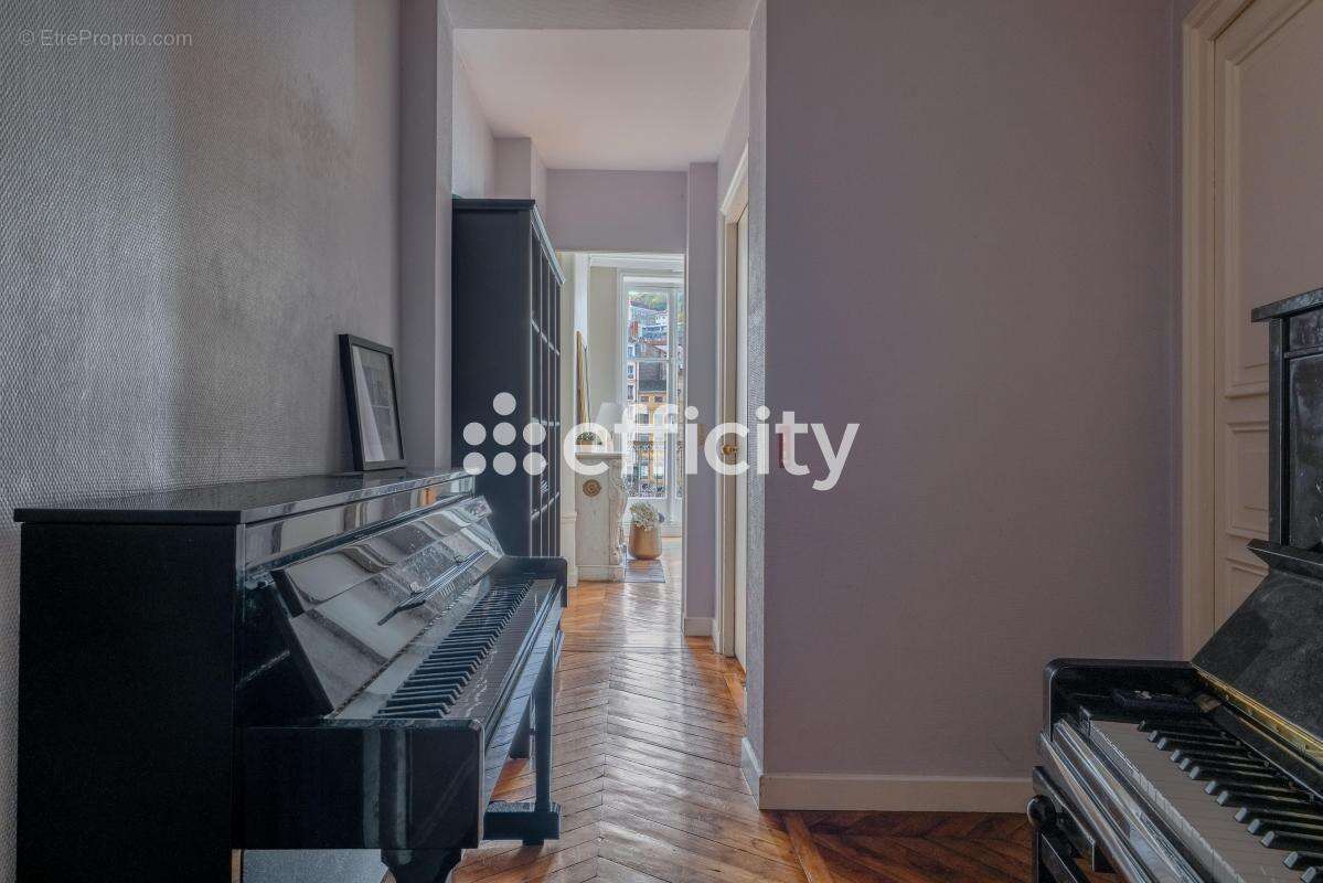 Appartement à LYON-1E