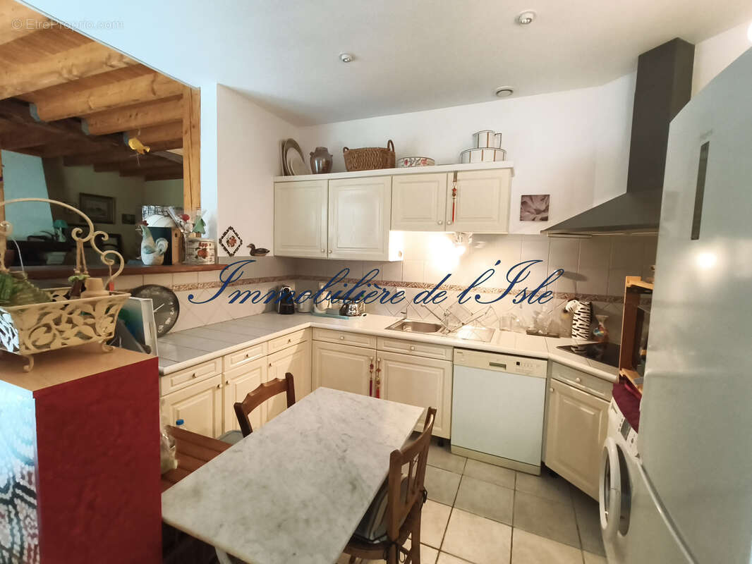 Campagne perigourdine, maison en pierre + gite sur 8000 m2 - photo 6