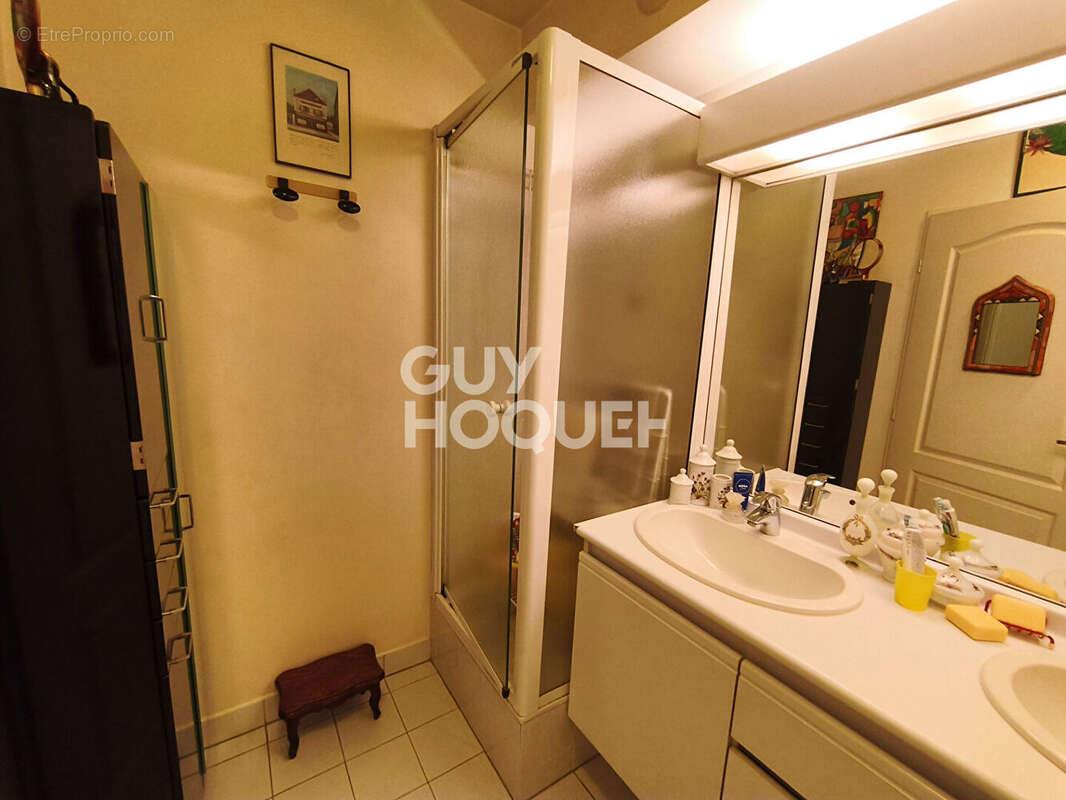 Appartement à ROSNY-SOUS-BOIS